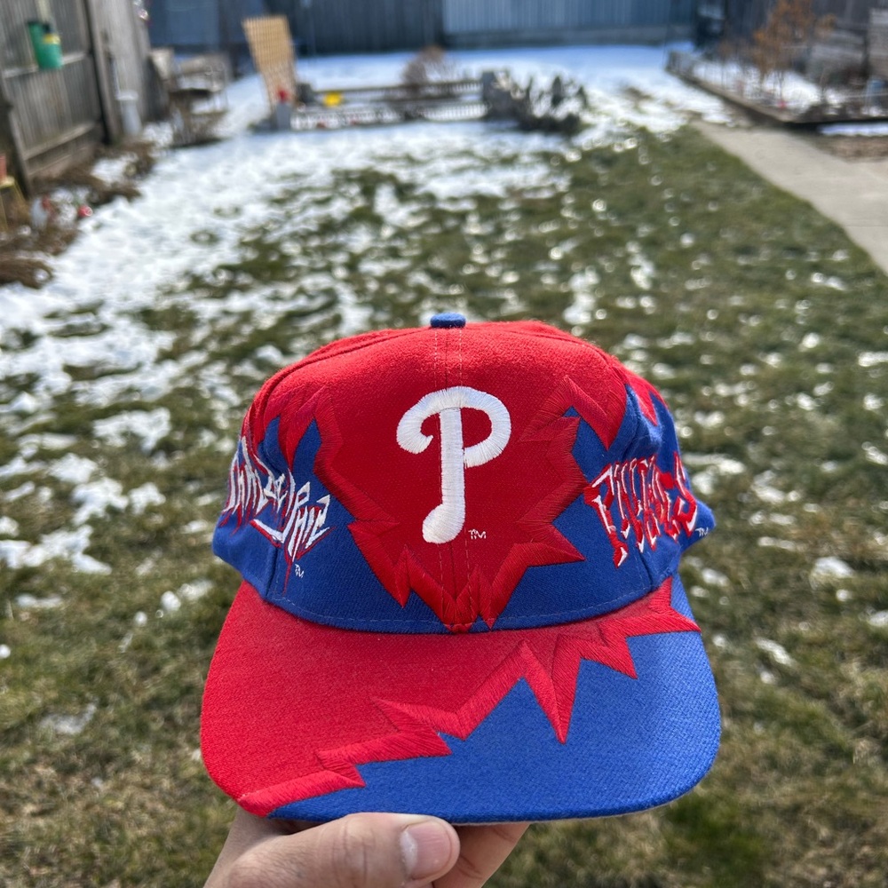 VTG Rare Drew Pearson Clutch Shark Tooth Philadelphia Phillies SnapBack Hat
